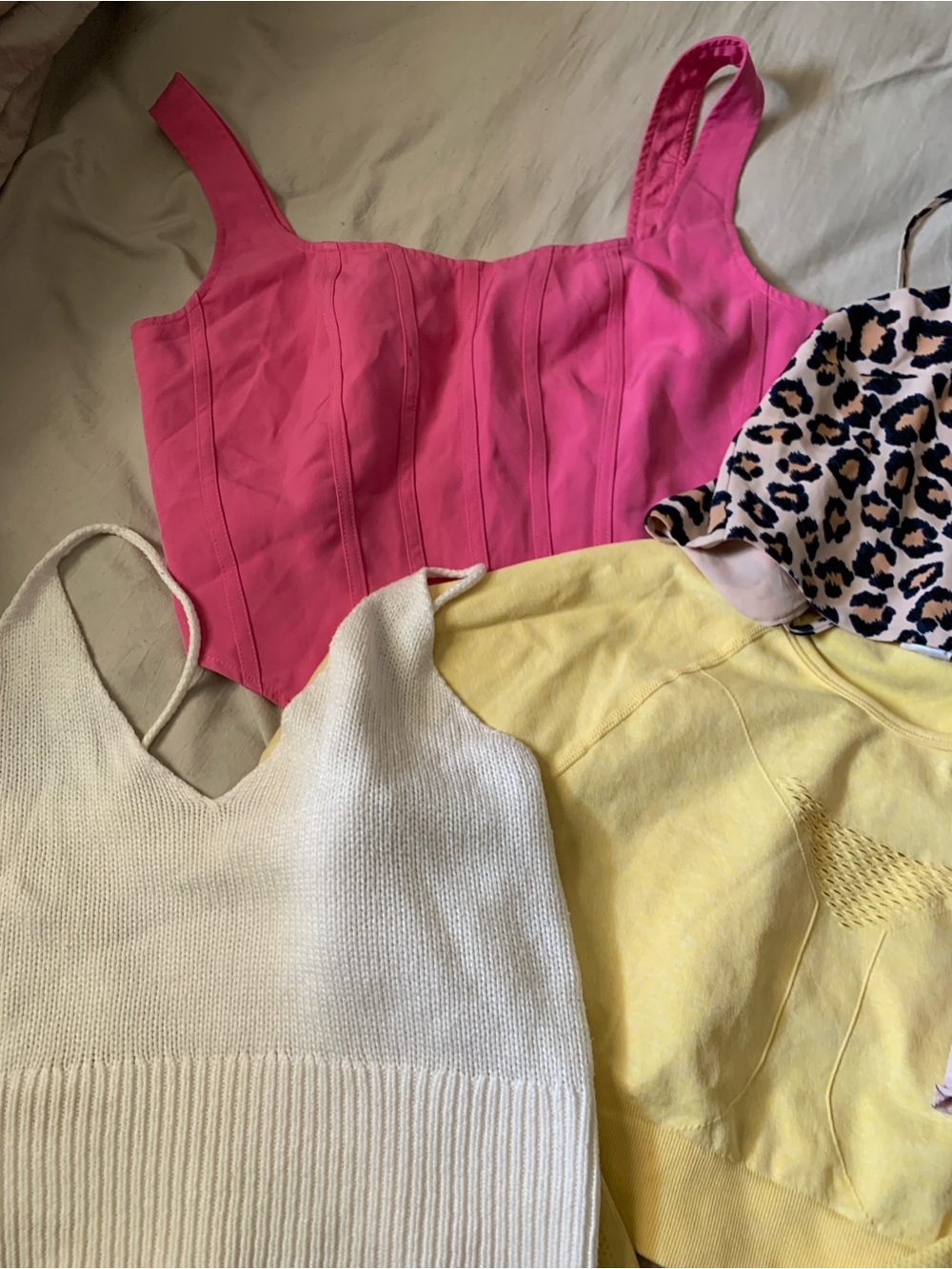 TOP BUNDLE ‼️ - Picture 4 of 9